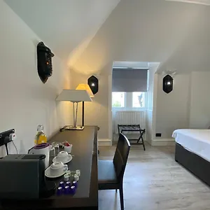3* Hotel No6 West Coates